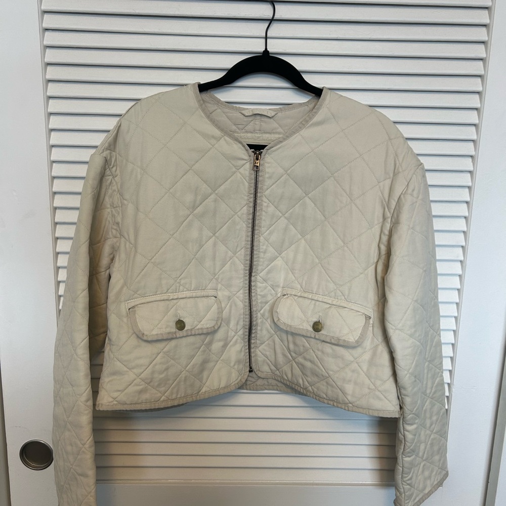 American Eagle Quilted Cropped Jacket in Cream